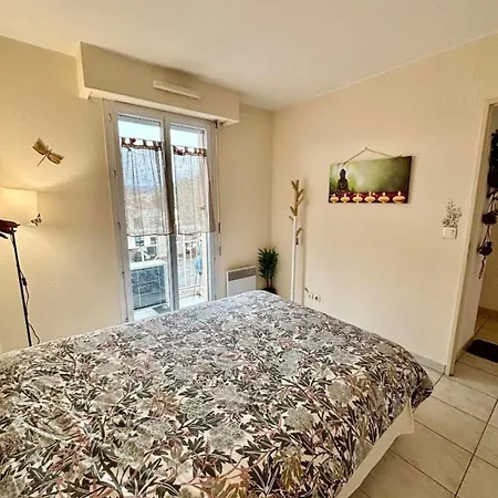 Beautiful 65 M Flat * Saint-Raphaël