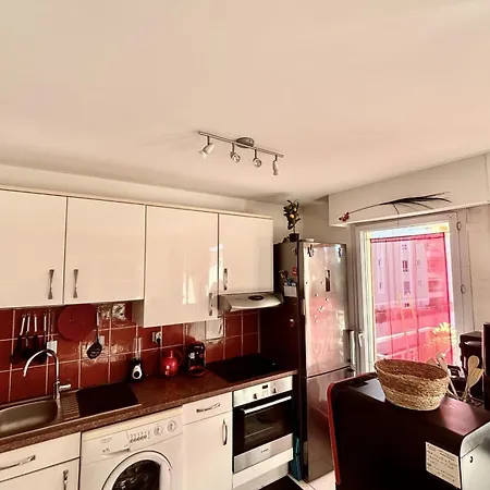 شقة Beautiful 65 M Flat Saint-Raphaël