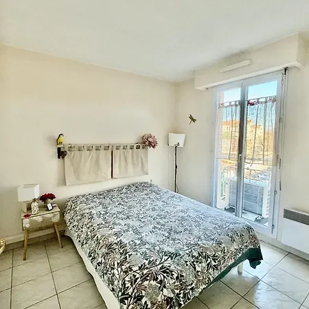 شقة Beautiful 65 M Flat Saint-Raphaël